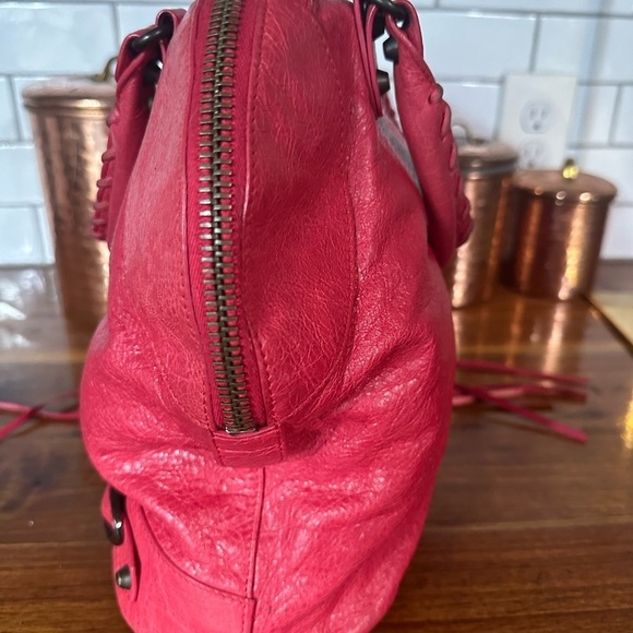 Balenciaga red city bowling  bag. Leather. With dust bag and mirror. Large - Picture 10 of 13